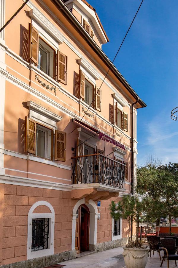 Beautiful Apartment House On The Seaside Ika Zewnętrze zdjęcie