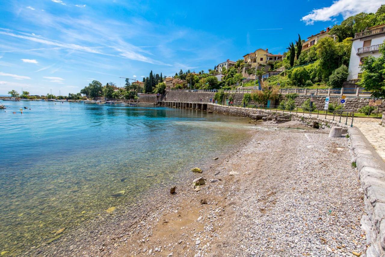 Beautiful Apartment House On The Seaside Ika Zewnętrze zdjęcie